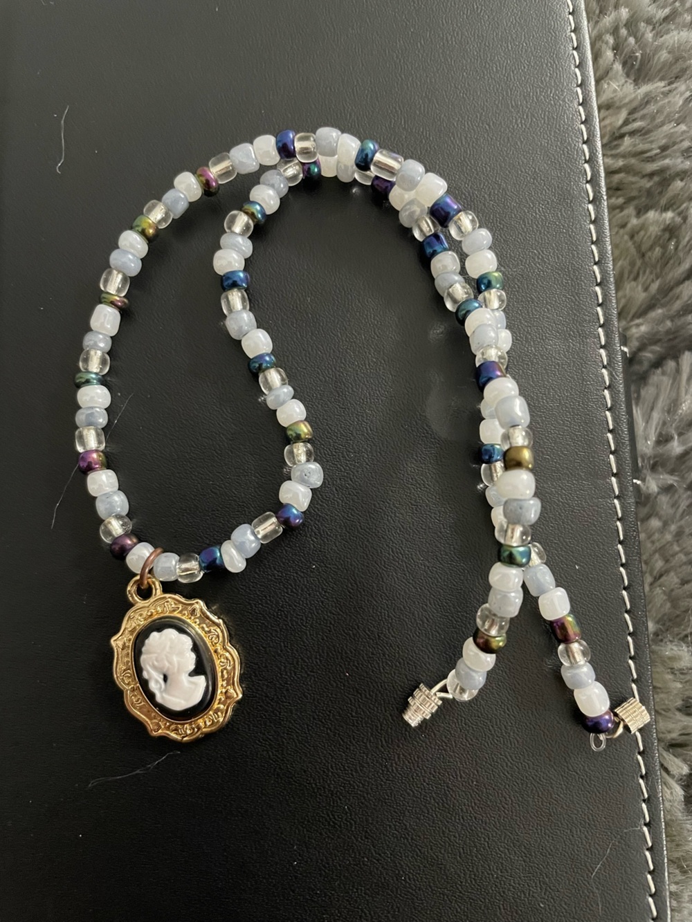 Beaded Cameo Pendant Necklace - Iridescent & White